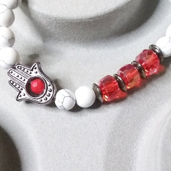 Hamsa Hand ~ Blessing Bracelet! Red Bling Beads & Howlite + Gunmetal - Picture 2 of 7